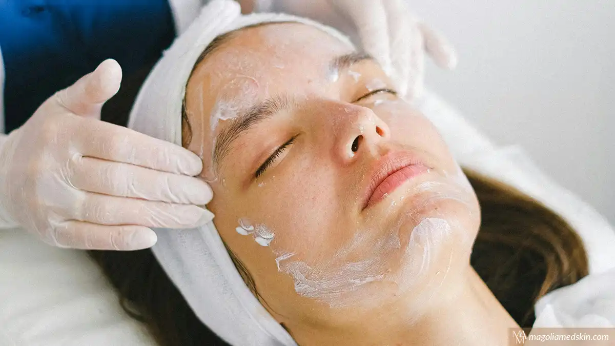 Benefits of Oxygen Facial and Cleansing Facial Treatments