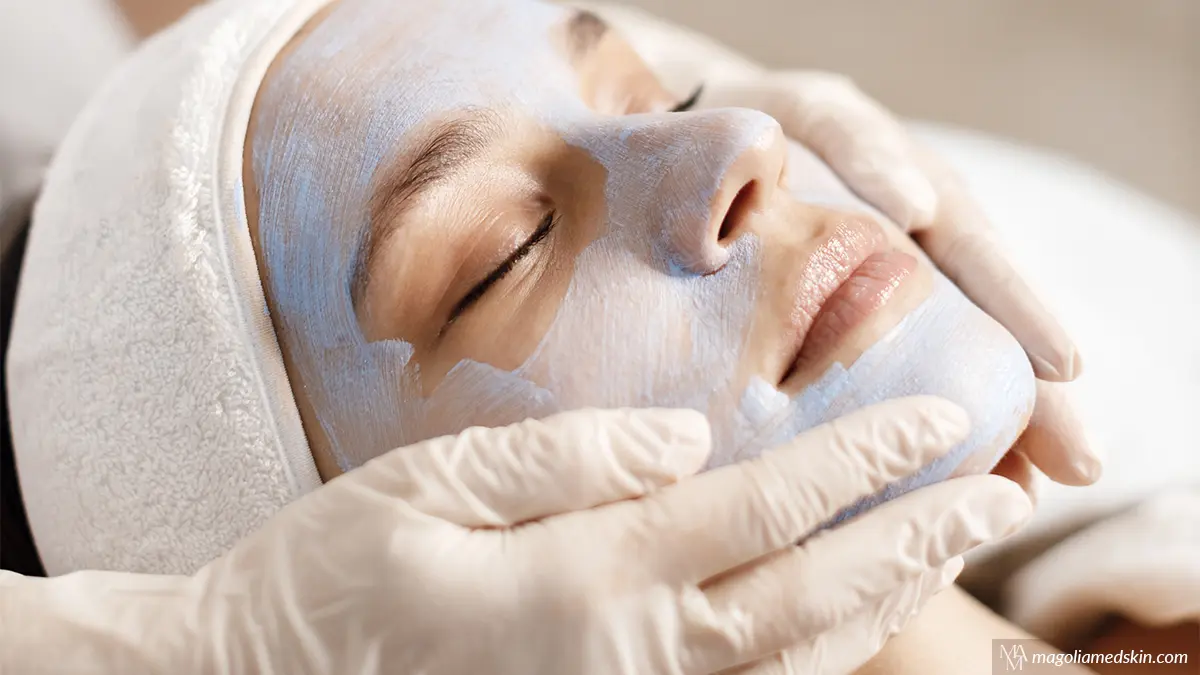 Magnolia Medical & Aesthetics patient getting a chemical peel in the summer in San Antonio